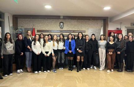 KIR ÇİÇEKLERİ, WOMEN@RENAULT İLE BEŞİNCİ YILA ADIM ATTI