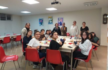 DAYANIŞMA VE ÜRETİMİN BULUŞTUĞU ATÖLYE